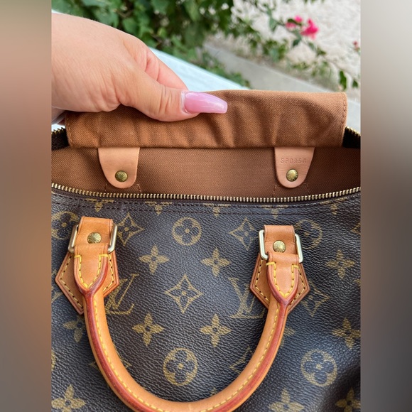 😍❤️ CUTE Authentic Louis Vuitton Speedy 30❤️😍 - Picture 3 of 13